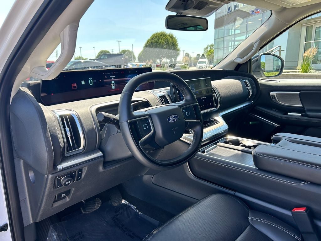 Certified 2025 Ford Expedition Max Platinum AWD/4WD image 9