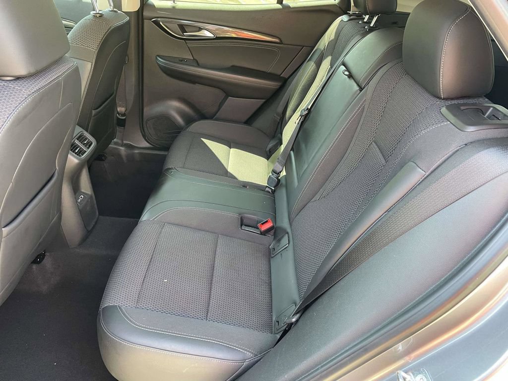 Used 2021 Buick Envision Preferred FWD image 12