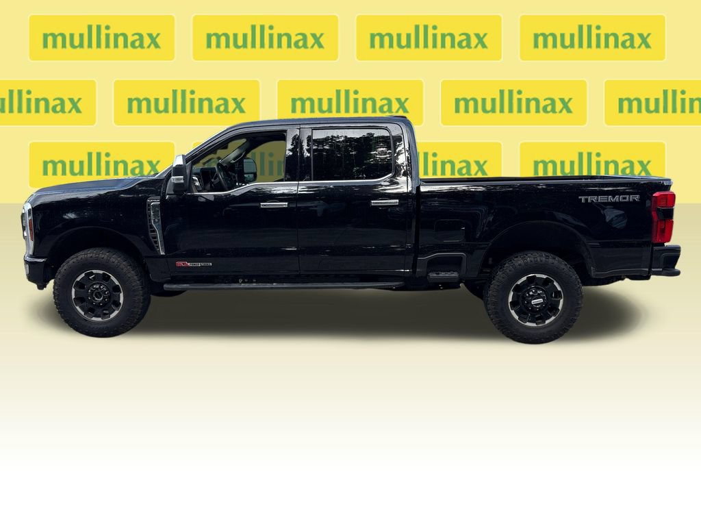 Certified 2025 Ford F250 Platinum w/ Platinum Plus Package AWD/4WD image 12