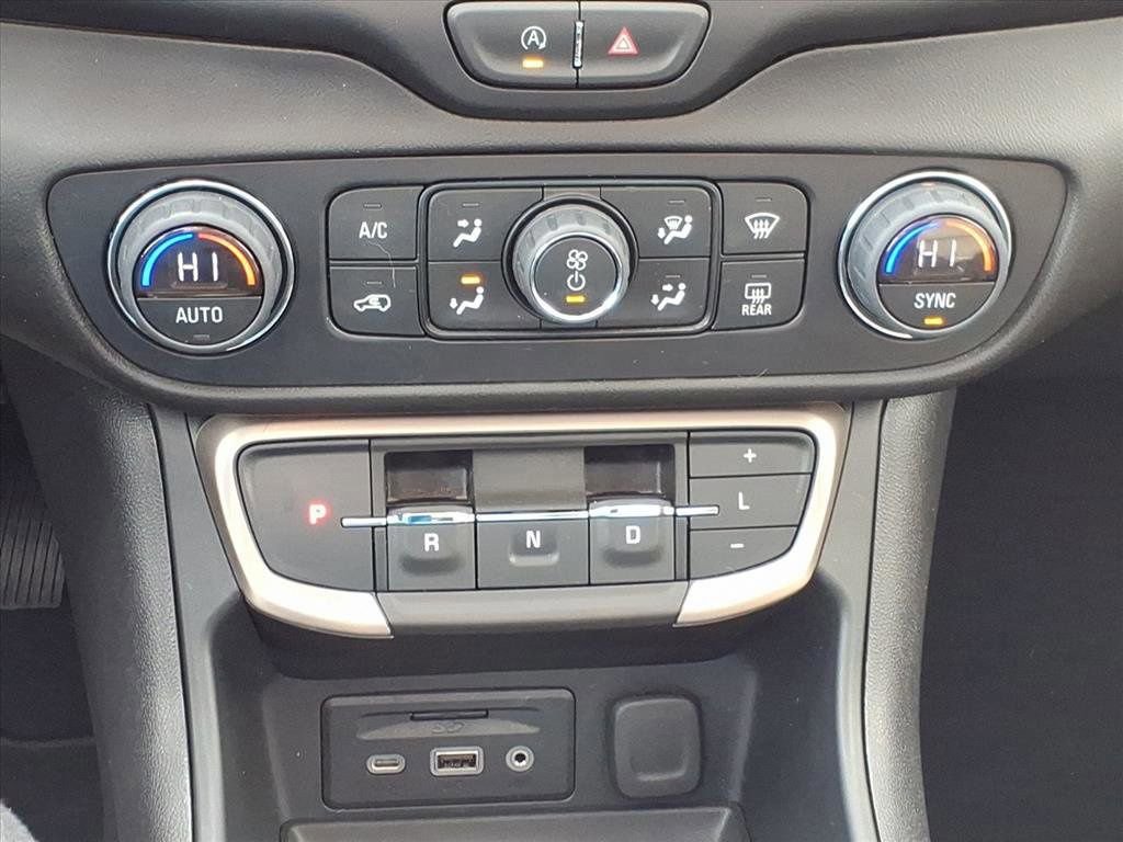 Used 2023 GMC Terrain Denali w/ Black Diamond Edition image 16