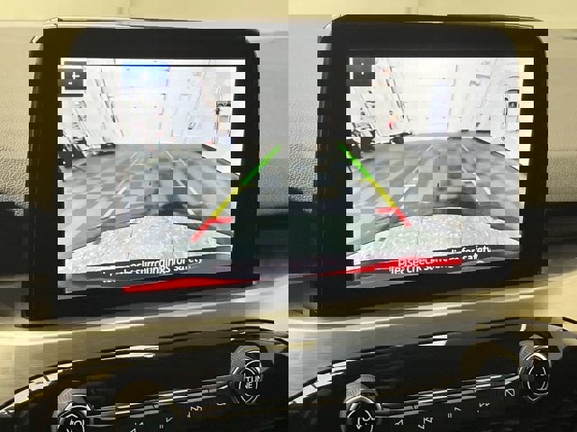 Certified 2022 Ford Escape Titanium w/ Class II Trailer Tow Package image 13