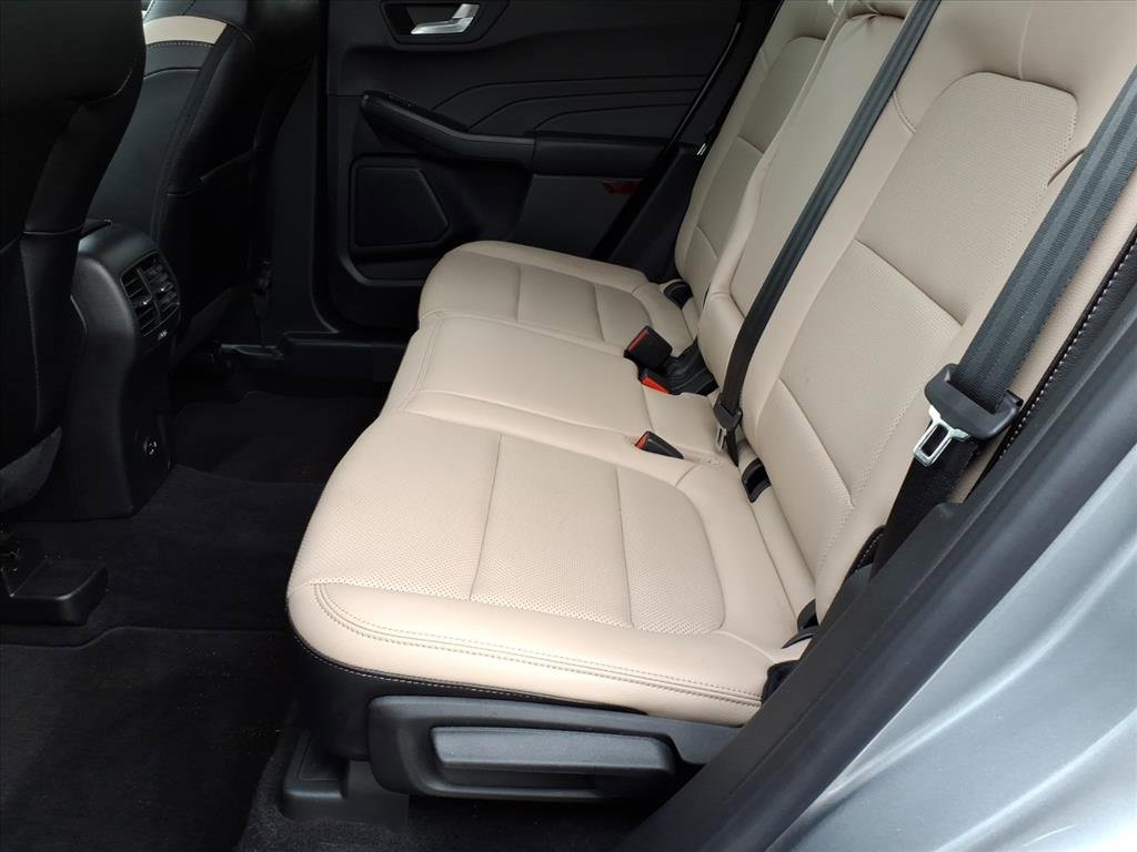 Certified 2022 Ford Escape SEL image 11