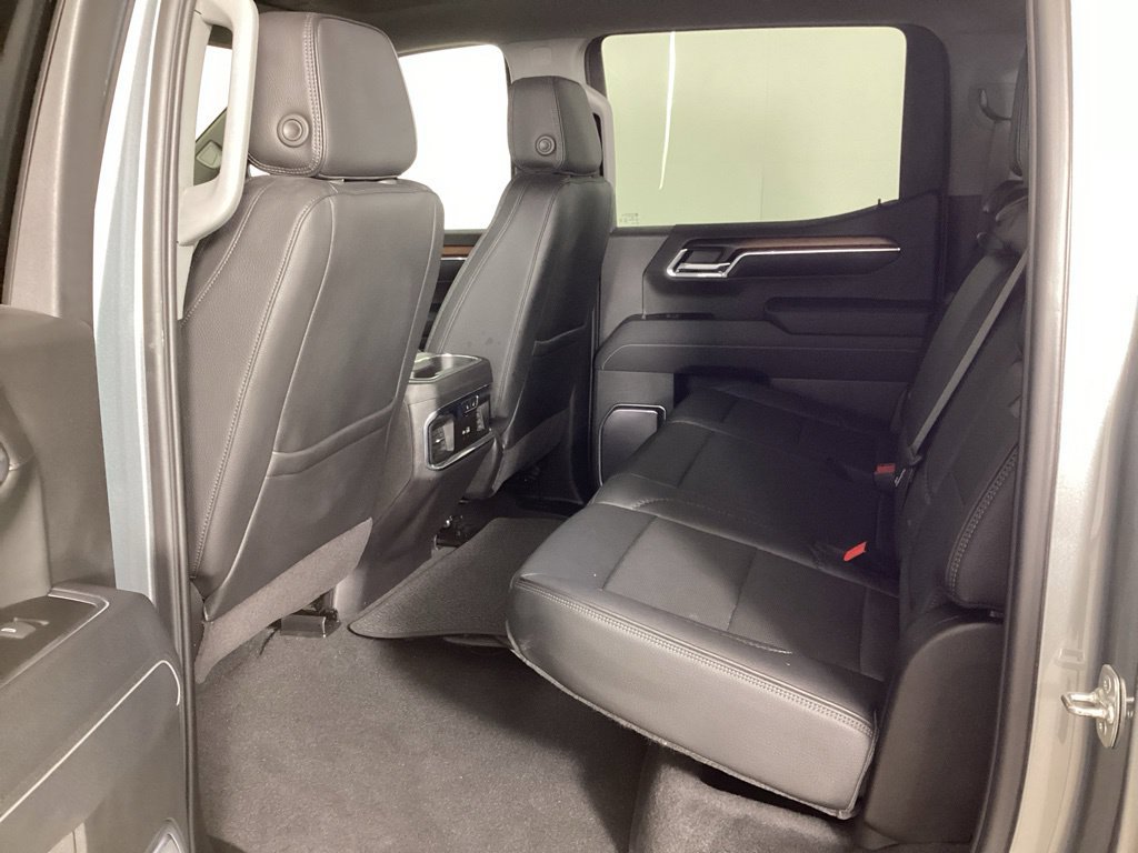 Used 2025 GMC Sierra 1500 Denali w/ Technology Package AWD/4WD image 30