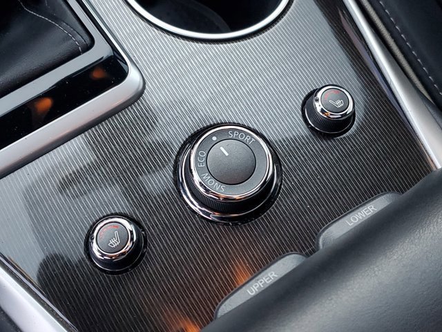 Used 2020 INFINITI QX60 Luxe w/ Edition 30 Essential Package image 32