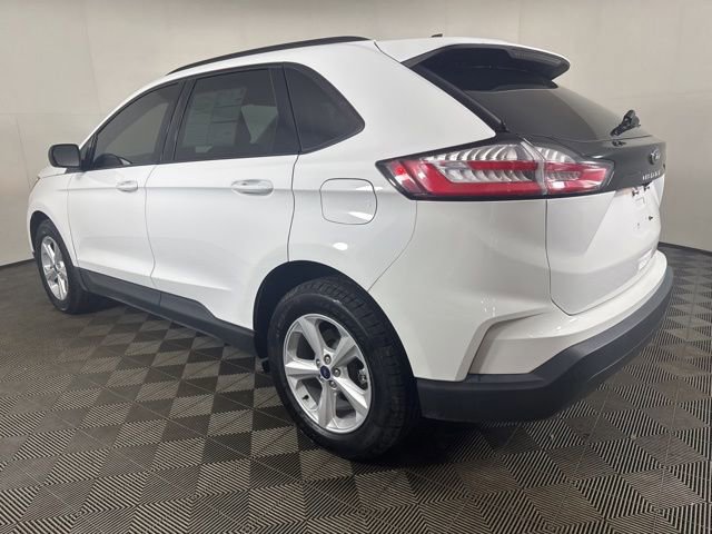 Certified 2021 Ford Edge SE image 3