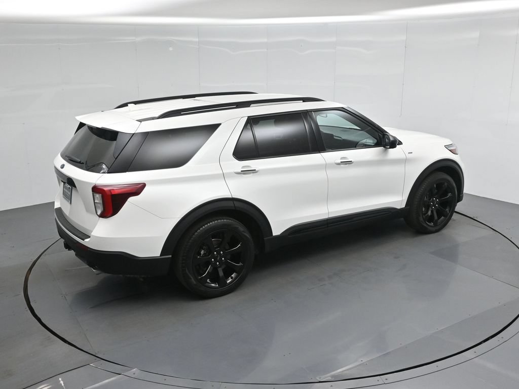Certified 2023 Ford Explorer ST-Line w/ Class IV Trailer Tow Package RWD image 42