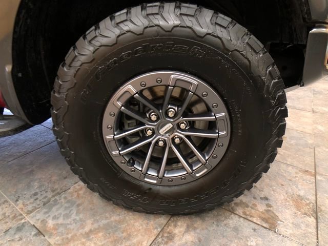 Certified 2019 Ford F150 Raptor w/ Equipment Group 802A Luxury image 9