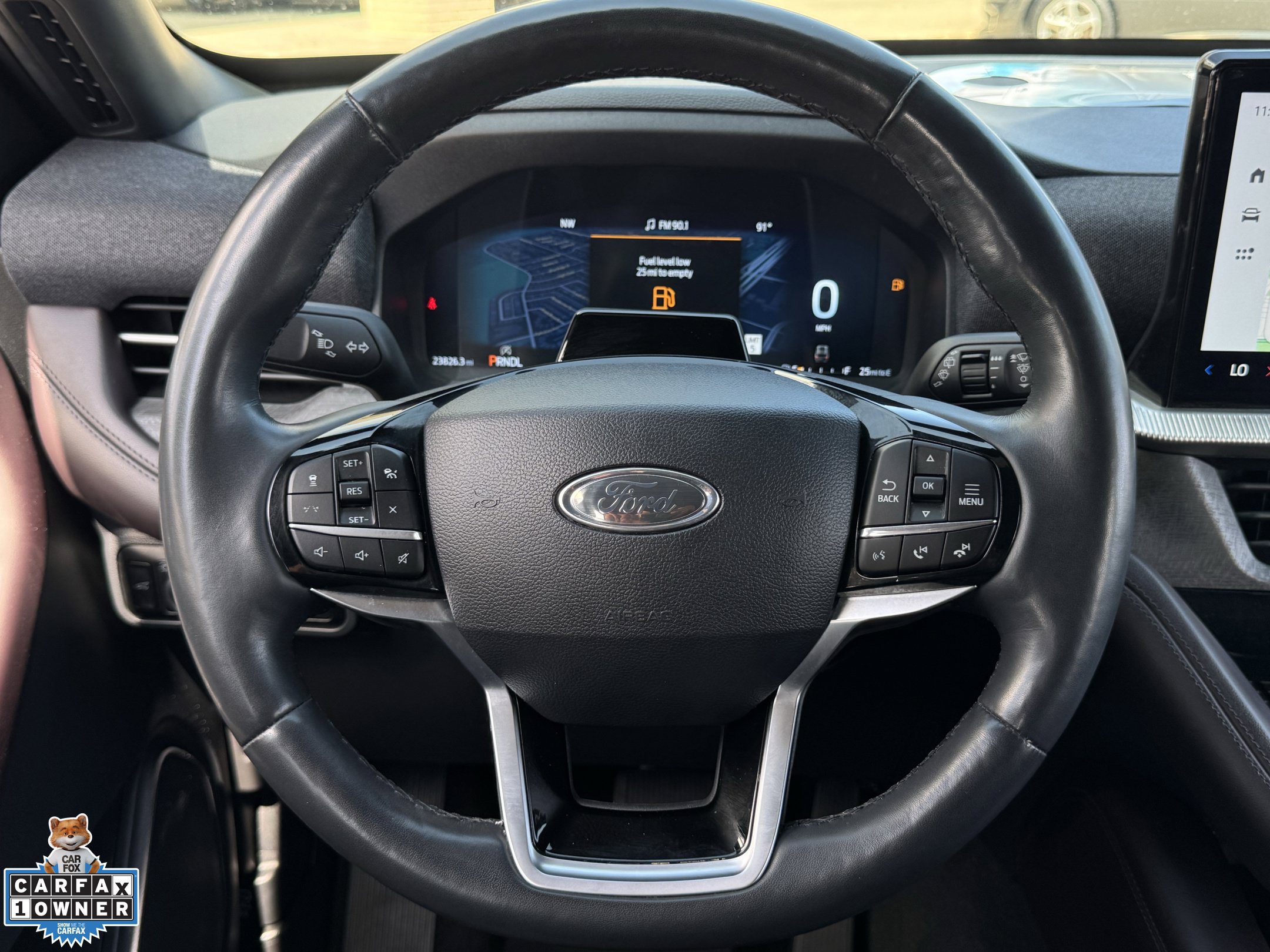 Certified 2025 Ford Explorer Platinum w/ LUX Leather Package AWD/4WD image 14