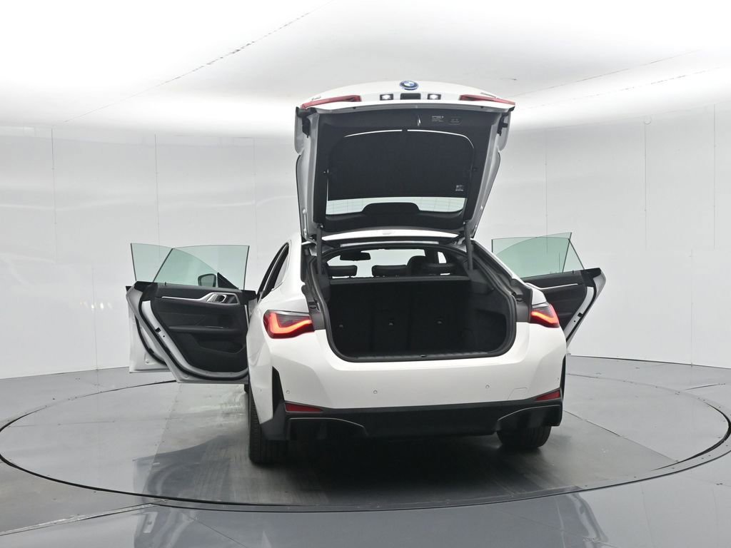 Used 2025 BMW i4 eDrive40 image 59