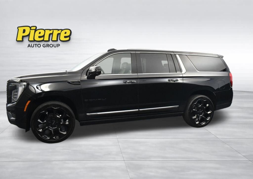 Used 2025 GMC Yukon XL Denali Ultimate AWD/4WD image 5