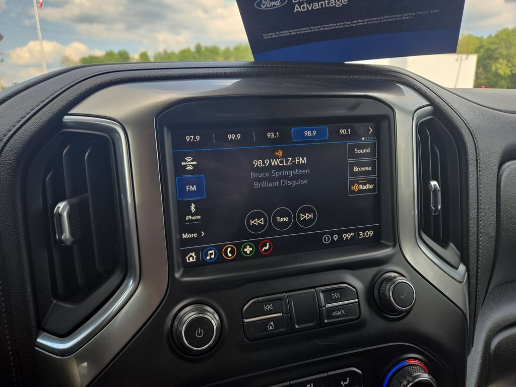 Used 2021 Chevrolet Silverado 1500 LT Trail Boss w/ Convenience Package II AWD/4WD image 9
