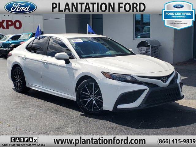 Used 2022 Toyota Camry SE w/ Convenience Package image 5