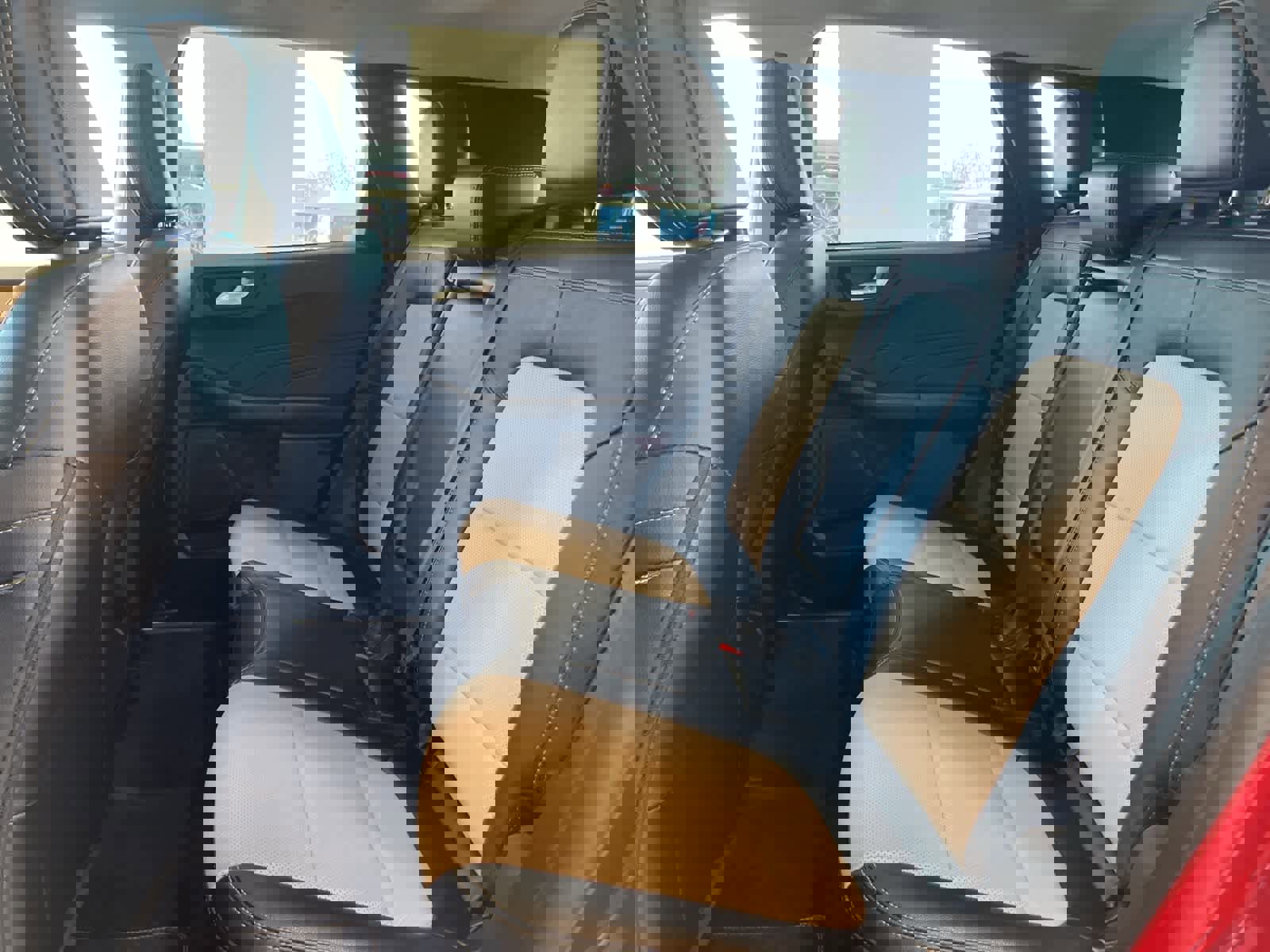 Certified 2021 Ford Escape Titanium w/ Titanium Elite Package image 30