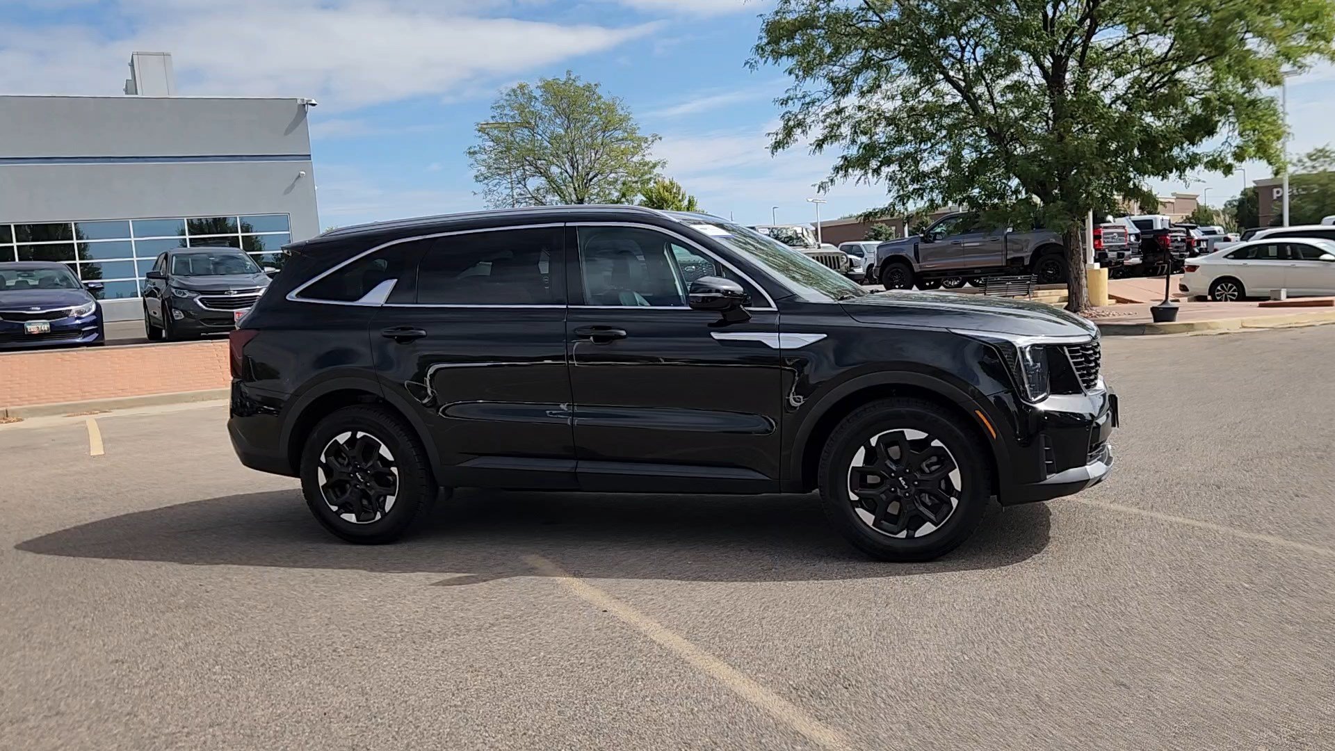 Used 2024 Kia Sorento S AWD/4WD image 9
