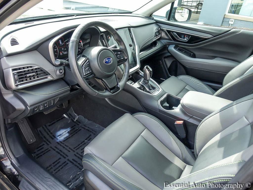 Used 2025 Subaru Outback Onyx Edition AWD/4WD image 10