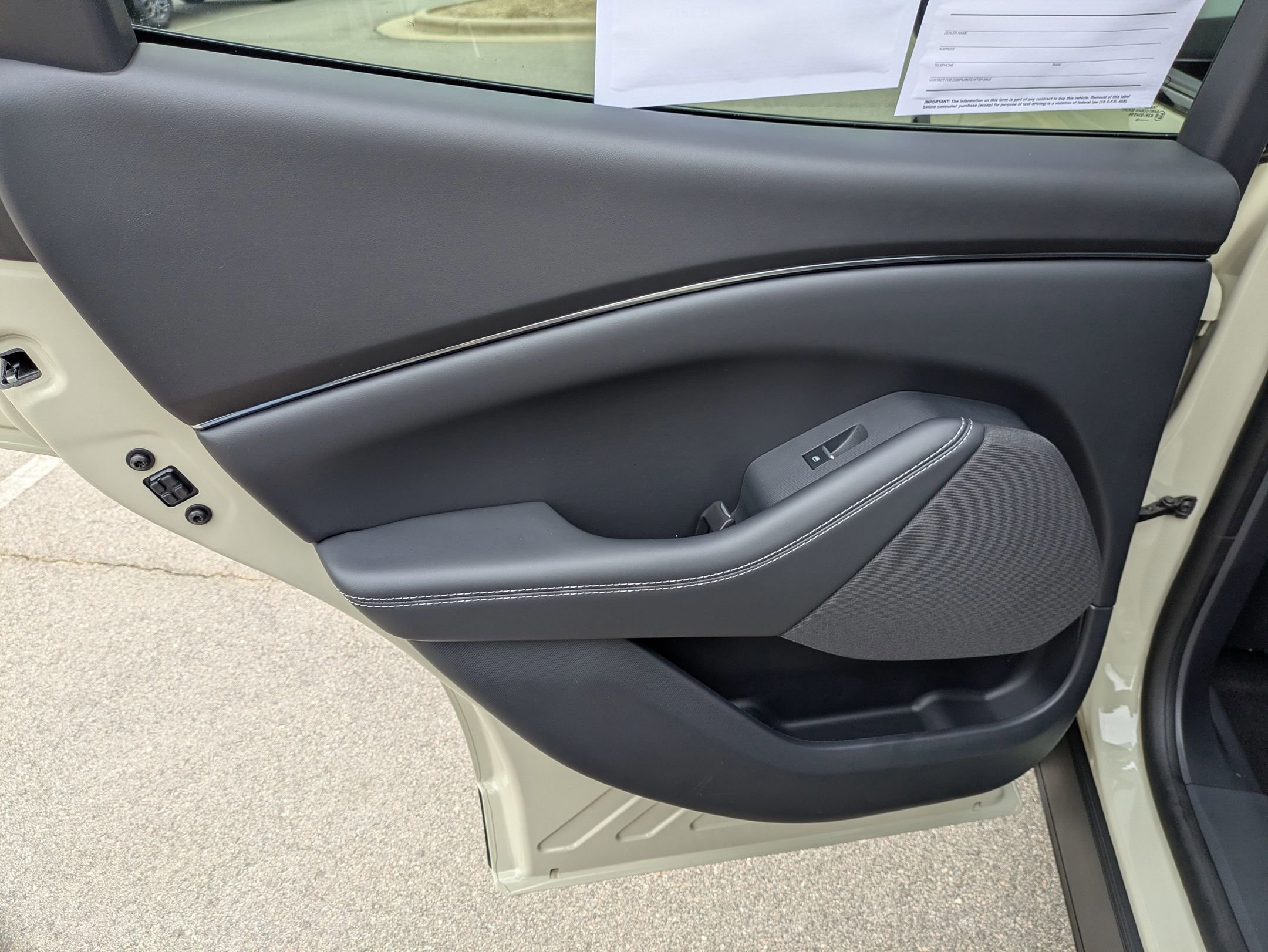 Certified 2025 Ford Mustang Mach-E Select w/ Comfort Package Lite image 32