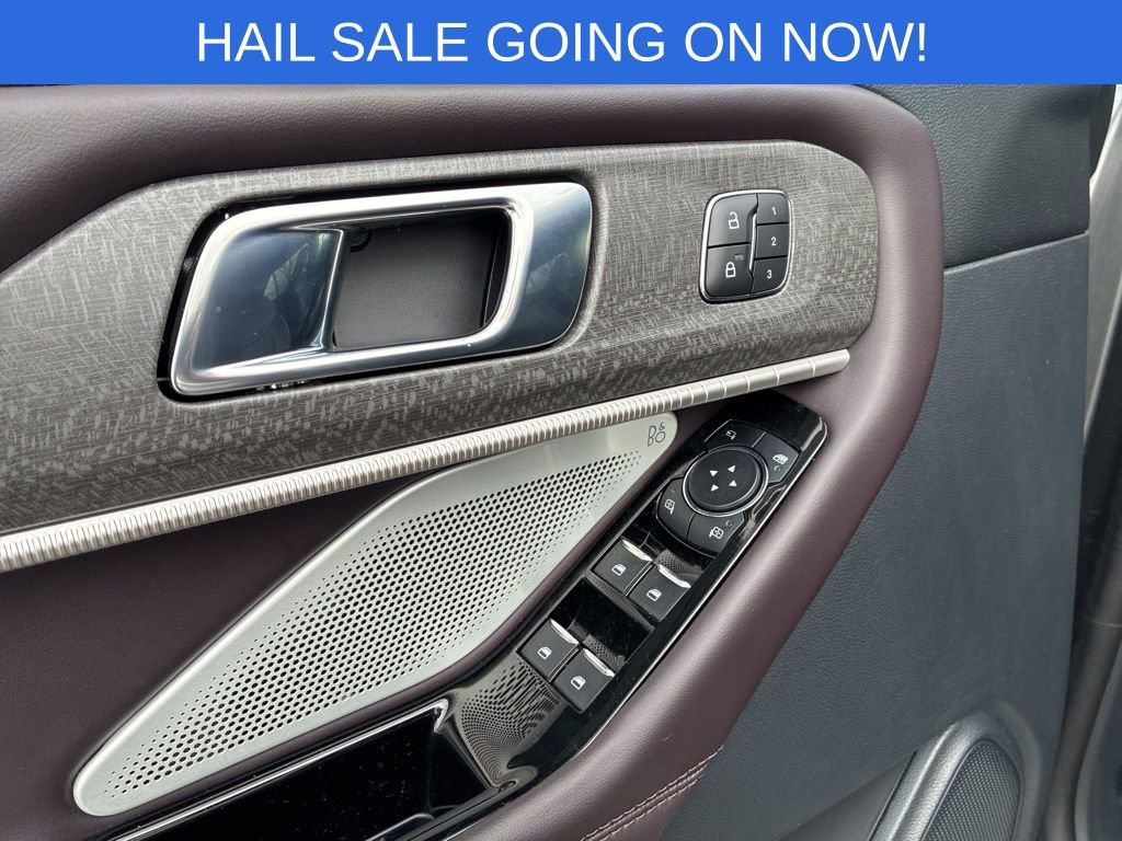 Certified 2025 Ford Explorer Platinum image 11