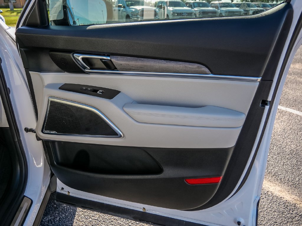Used 2022 Kia Telluride SX w/ SX Prestige Package AWD/4WD image 25