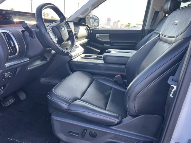 Certified 2025 Ford Expedition Platinum w/ Driver's Package image 10
