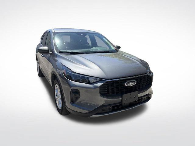 Certified 2025 Ford Escape Active FWD image 2