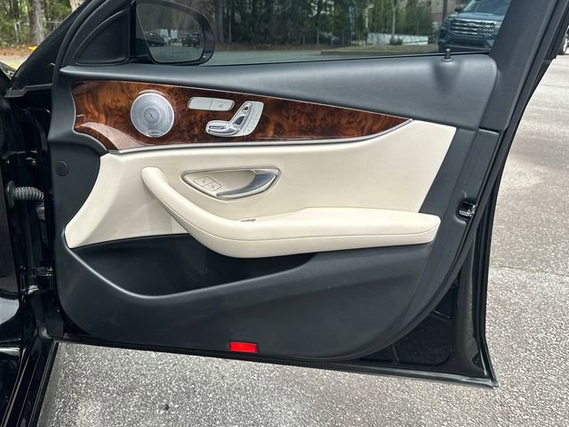 Used 2017 Mercedes-Benz E 300 4MATIC image 14