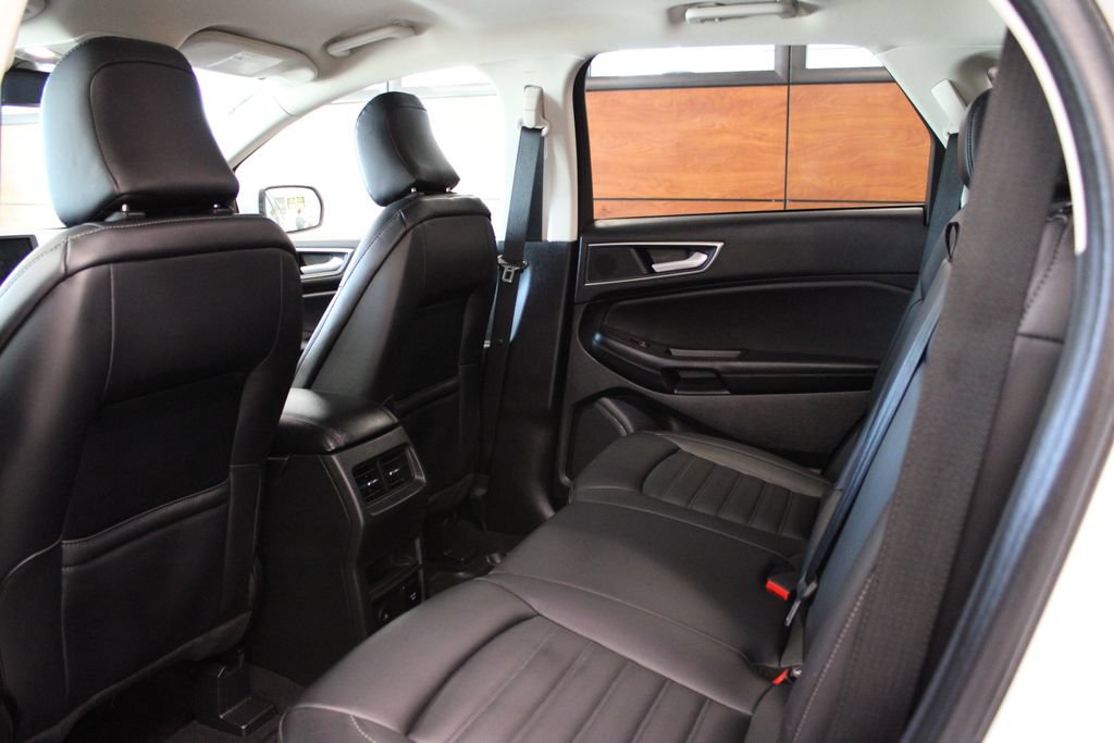 Certified 2024 Ford Edge SEL w/ Convenience Package AWD/4WD image 40