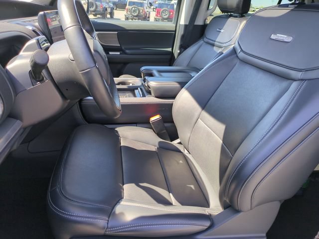 Certified 2025 Ford Expedition Platinum w/ Driver's Package AWD/4WD image 15