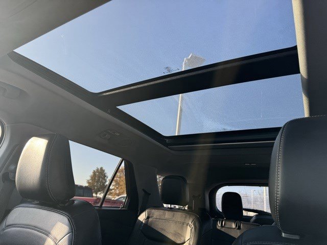 Certified 2023 Ford Explorer XLT w/ Equipment Group 202A image 19