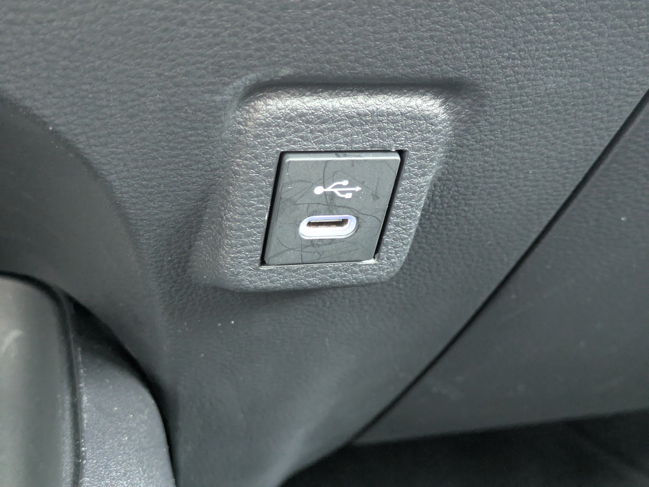 Used 2026 Toyota Corolla LE FWD image 25