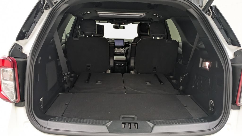 Certified 2023 Ford Explorer ST-Line w/ Class IV Trailer Tow Package AWD/4WD image 8