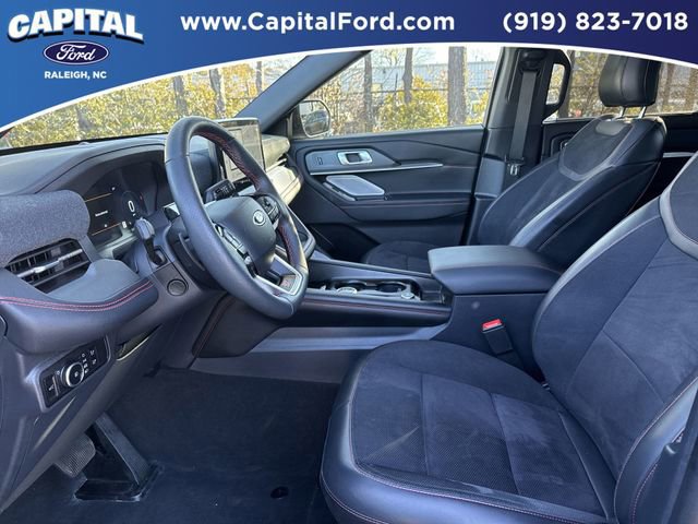 Certified 2025 Ford Explorer ST image 17