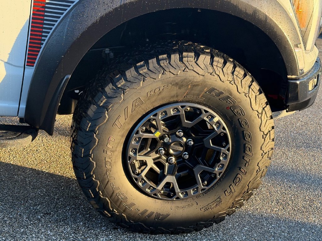 Certified 2026 Ford F150 Raptor w/ Equipment Group 803A Raptor R AWD/4WD image 8