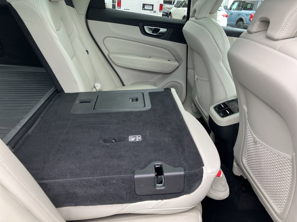 Used 2021 Volvo XC60 T6 Inscription w/ Advanced Package image 27