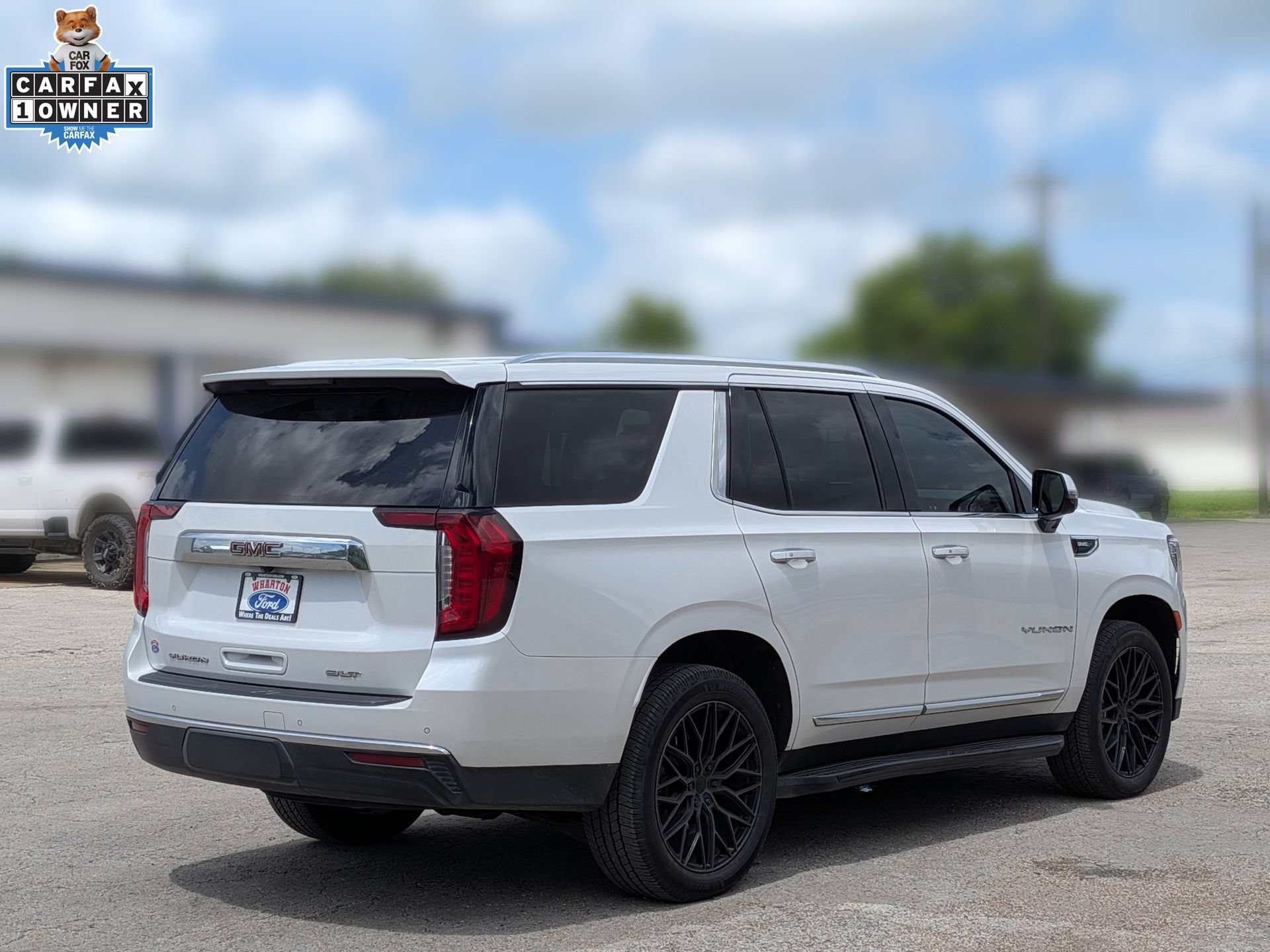 Used 2022 GMC Yukon SLT w/ SLT Luxury Package AWD/4WD image 6