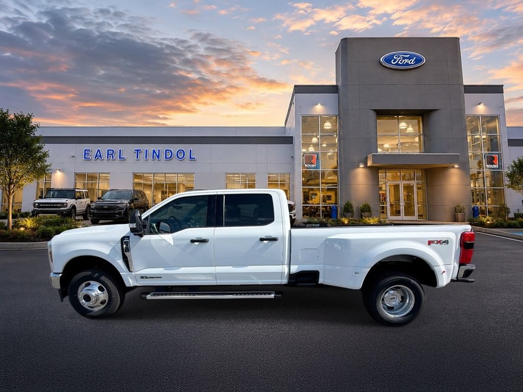 Certified 2025 Ford F350 XLT w/ 360-Degree Camera Package AWD/4WD image 6