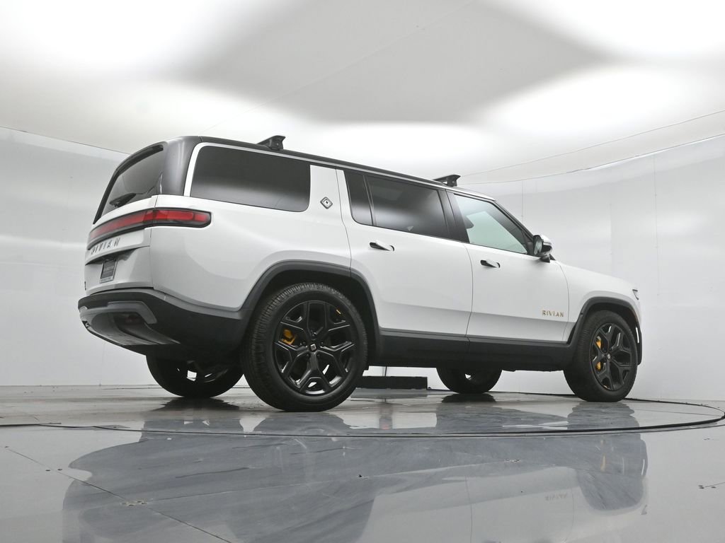 Used 2024 Rivian R1S Adventure AWD/4WD image 44