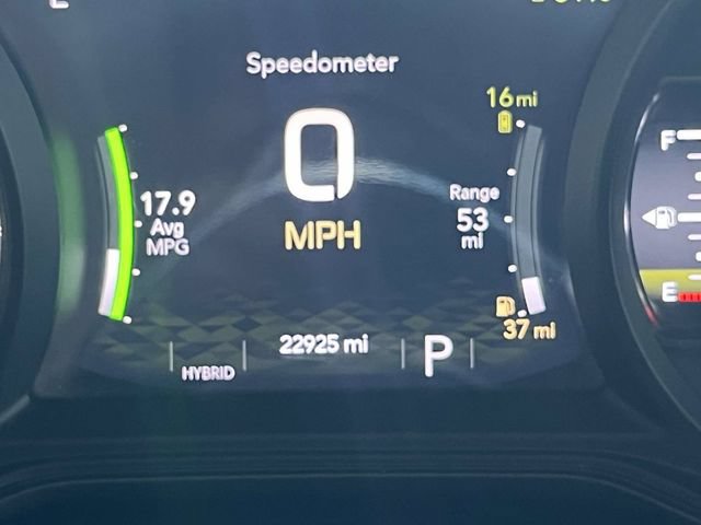 Used 2025 Jeep Wrangler Unlimited Sahara AWD/4WD image 25