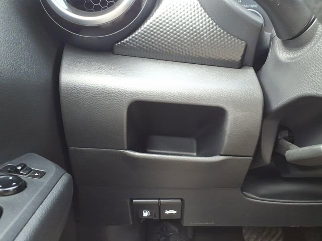 Used 2021 Nissan Kicks SV image 14