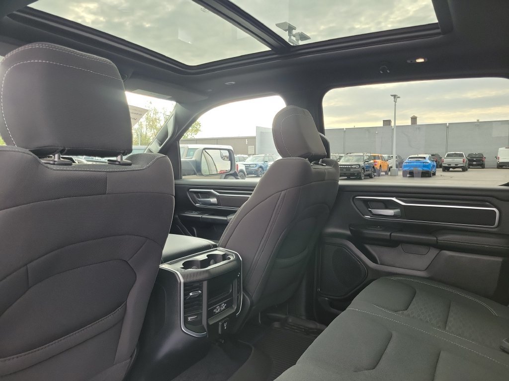 Used 2025 RAM 1500 Big Horn AWD/4WD image 18