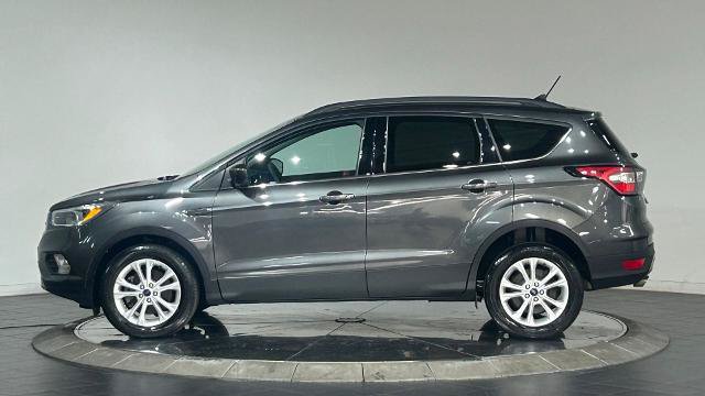 Certified 2018 Ford Escape SE w/ SE Sync 3 Package AWD/4WD image 6