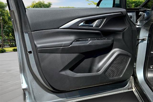 Used 2025 Chevrolet Equinox EV LT image 23