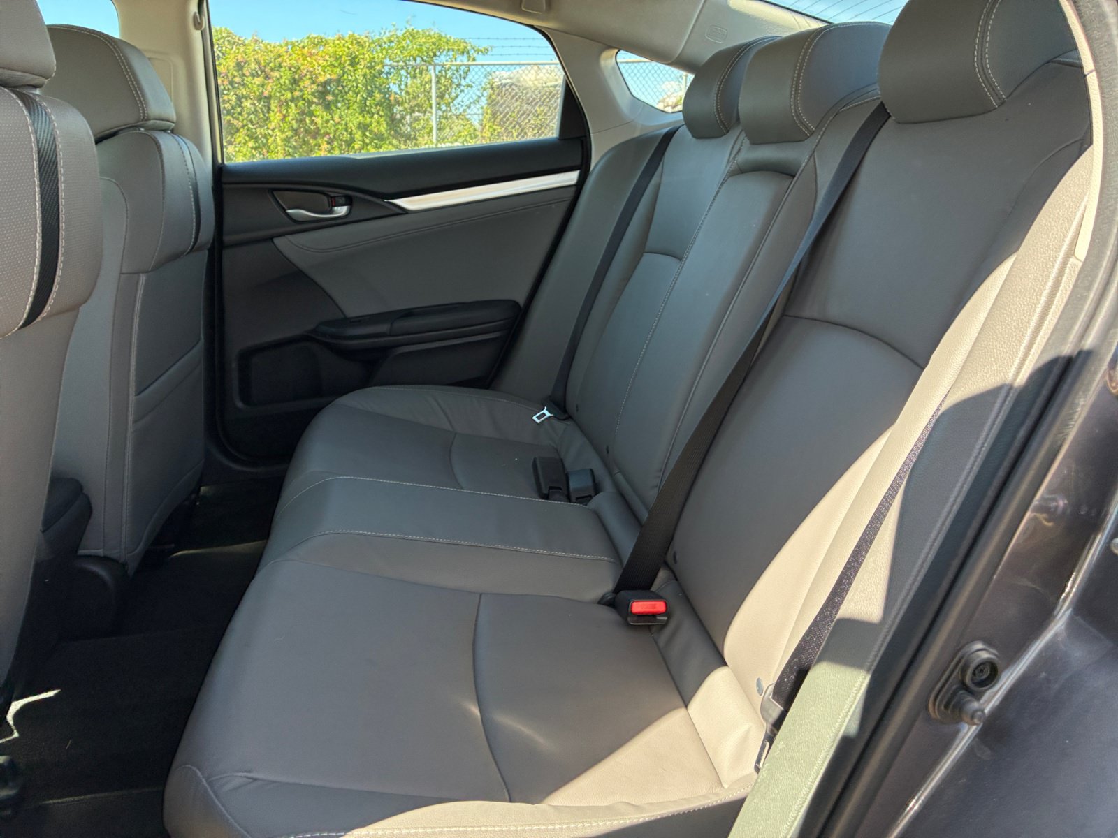 Used 2017 Honda Civic EX-L image 17