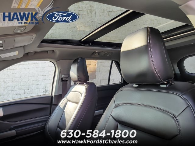 Certified 2024 Ford Explorer XLT w/ Equipment Group 202A AWD/4WD image 9