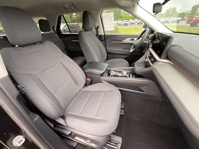 Certified 2025 Ford Explorer Active AWD/4WD image 26