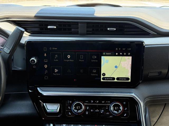 Used 2024 GMC Sierra 3500 Denali w/ Technology Package AWD/4WD image 11