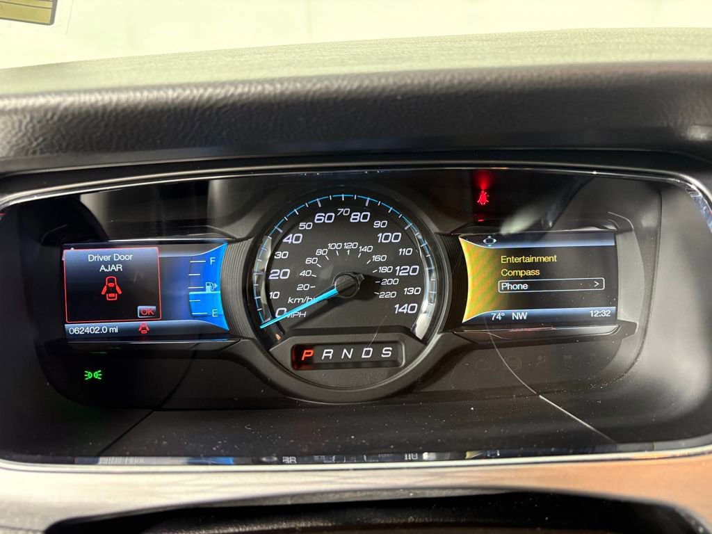 Certified 2019 Ford Taurus SEL w/ Equipment Group 201A image 17