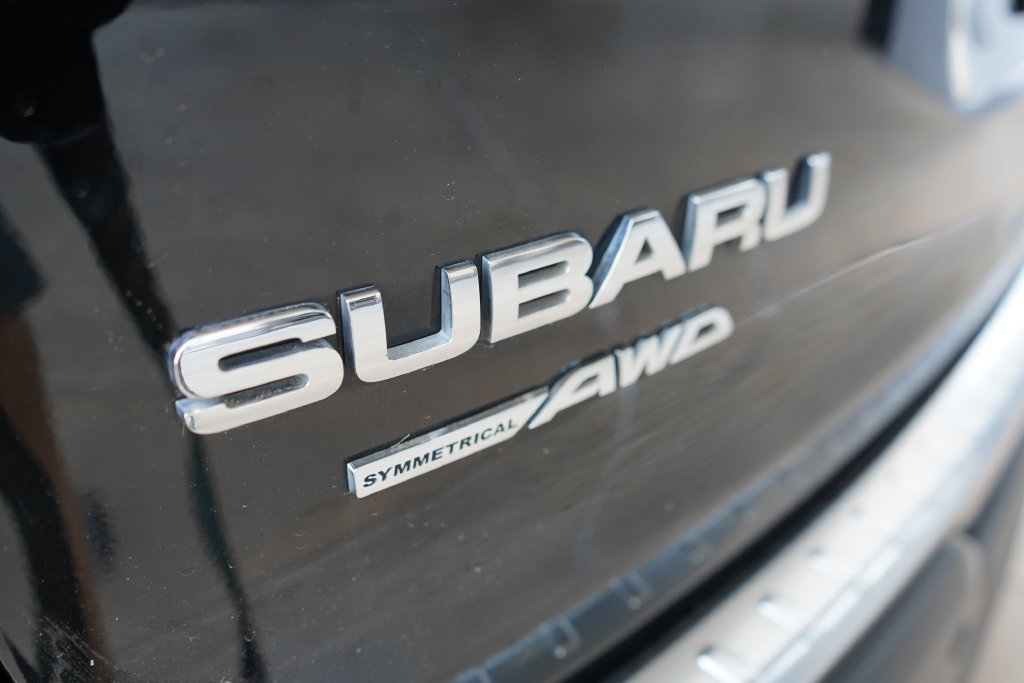 Used 2025 Subaru Ascent Limited w/ Popular Package #1 AWD/4WD image 7