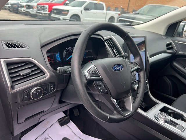 Certified 2022 Ford Edge SEL w/ Convenience Package AWD/4WD image 7