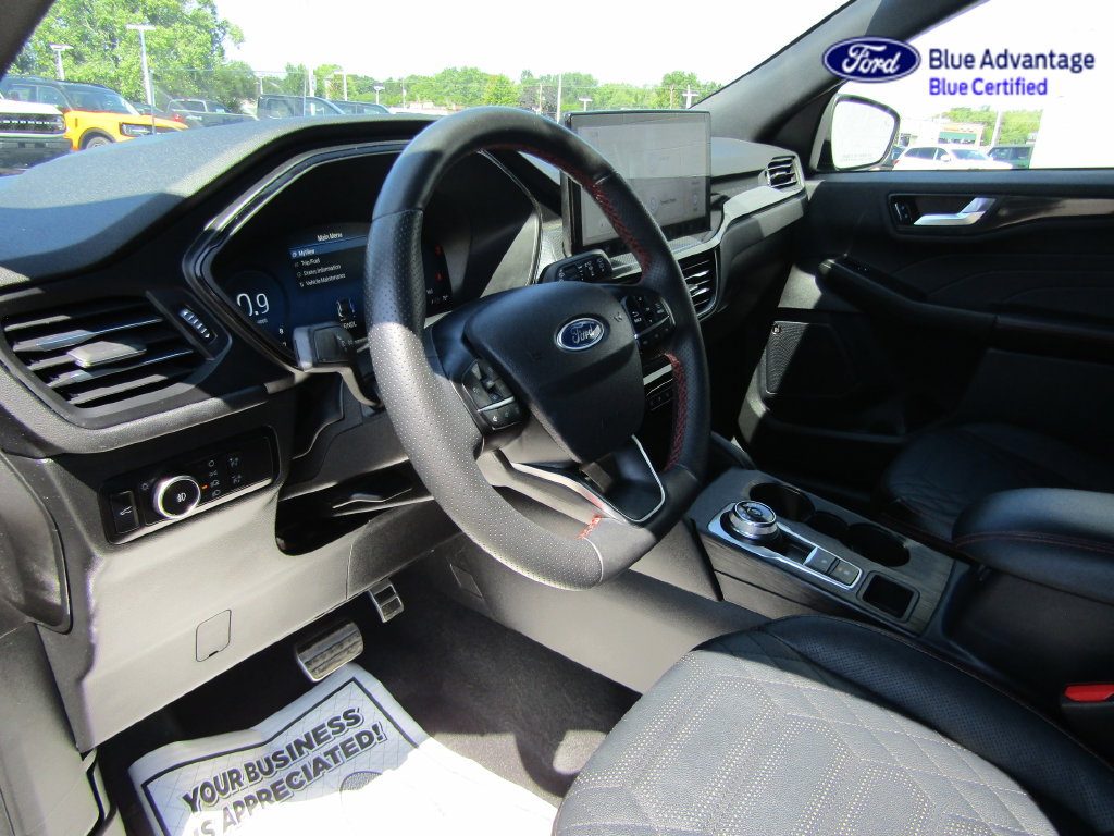Certified 2023 Ford Escape ST-Line Elite w/ Premium Technology Package AWD/4WD image 15
