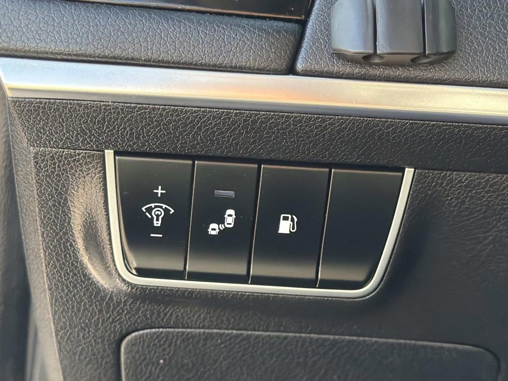 Used 2019 Kia Stinger image 16